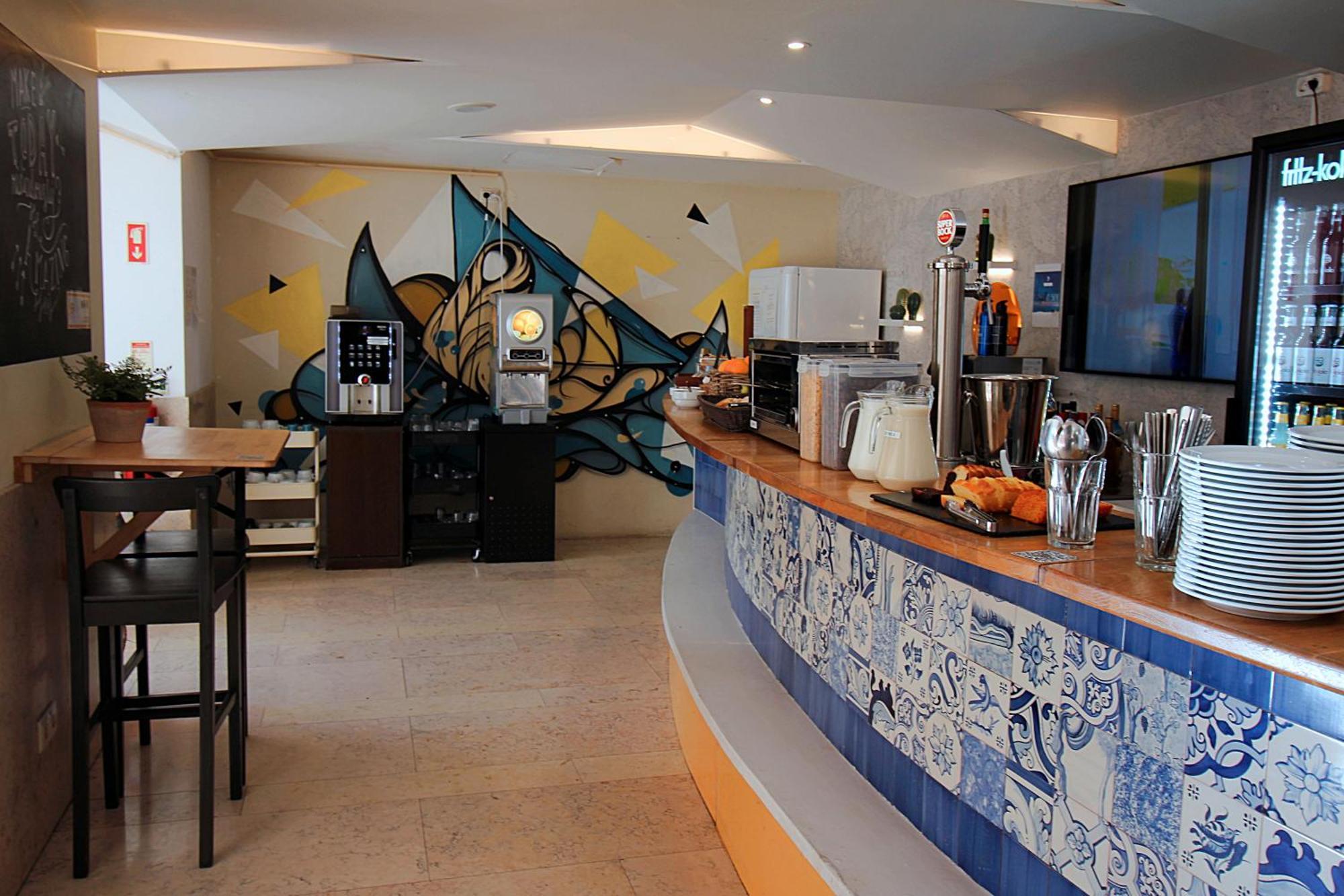 Wot Lisbon Nomad Hostel Екстериор снимка