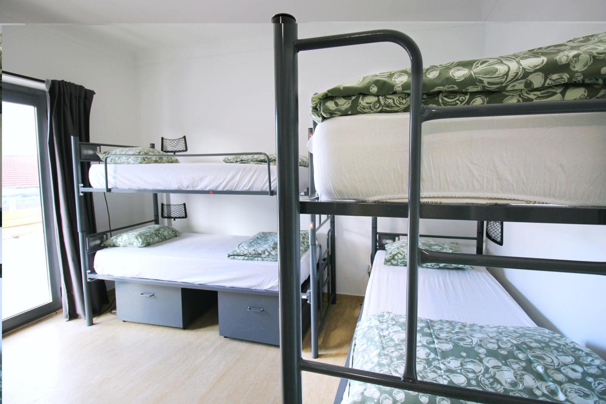Wot Lisbon Nomad Hostel Екстериор снимка