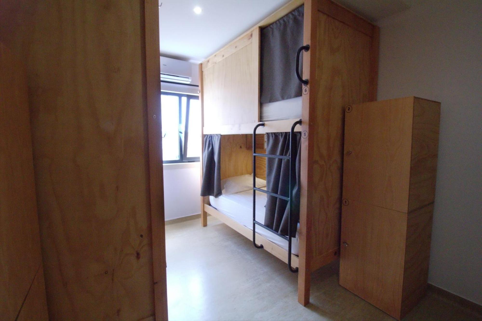 Wot Lisbon Nomad Hostel Екстериор снимка