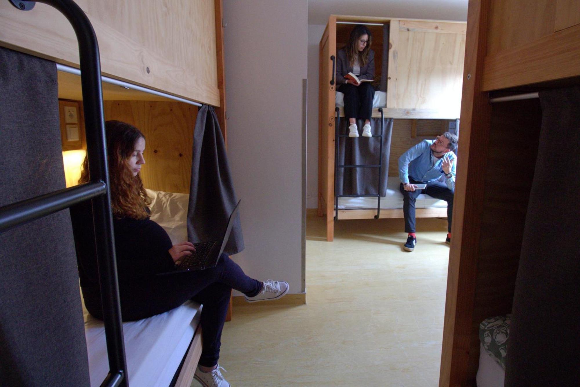 Wot Lisbon Nomad Hostel Екстериор снимка