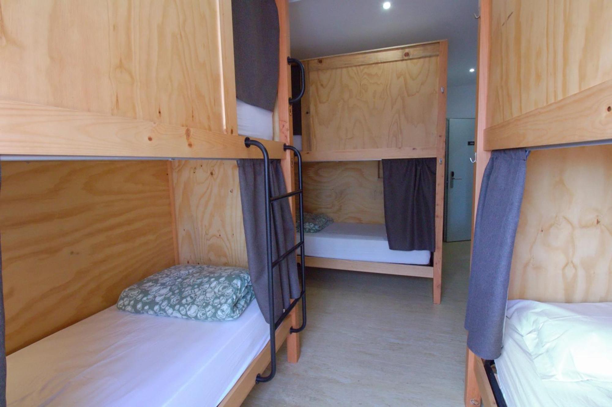 Wot Lisbon Nomad Hostel Екстериор снимка