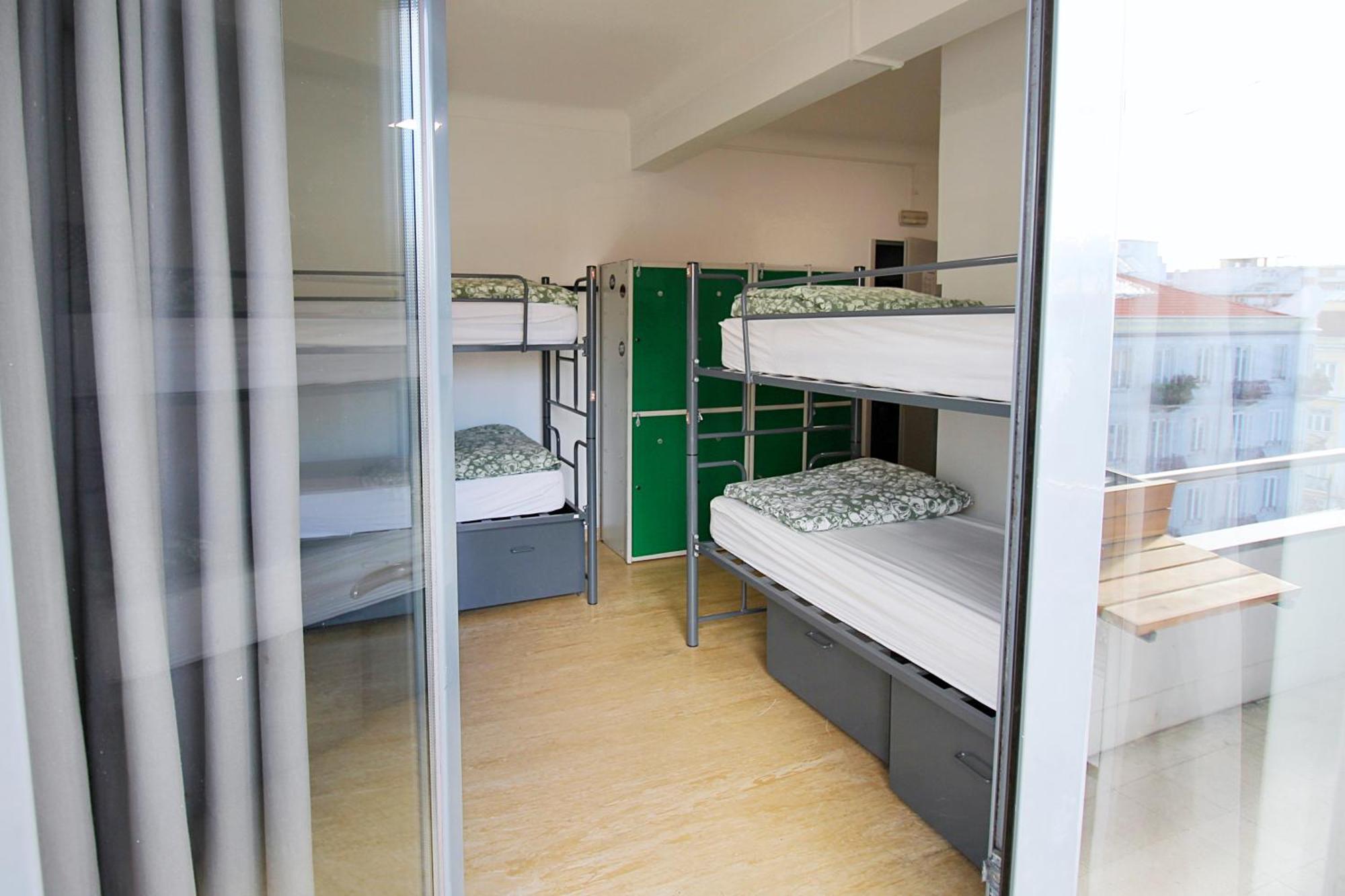 Wot Lisbon Nomad Hostel Екстериор снимка