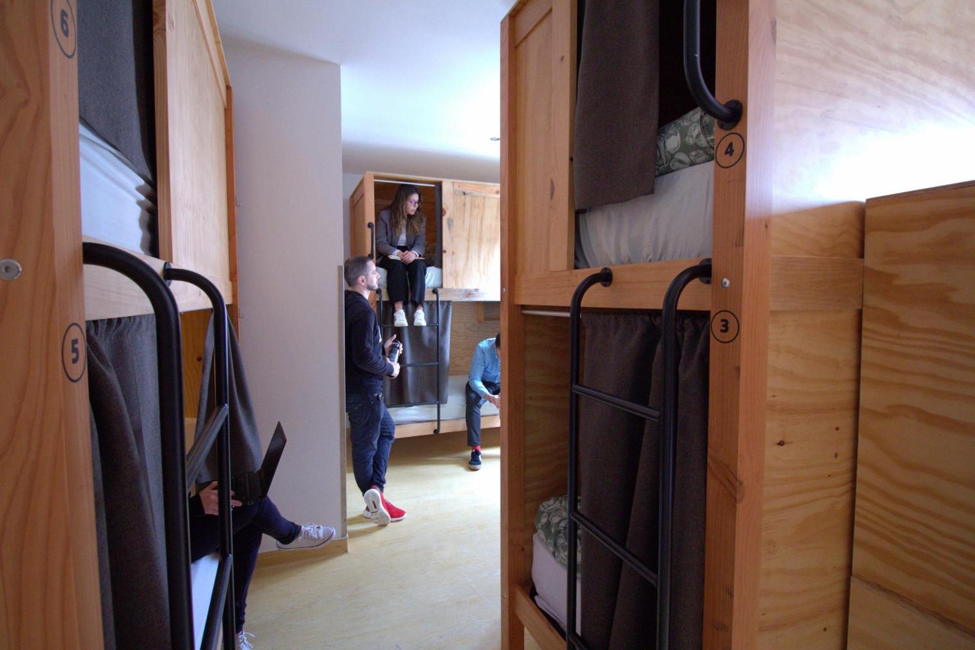 Wot Lisbon Nomad Hostel Екстериор снимка